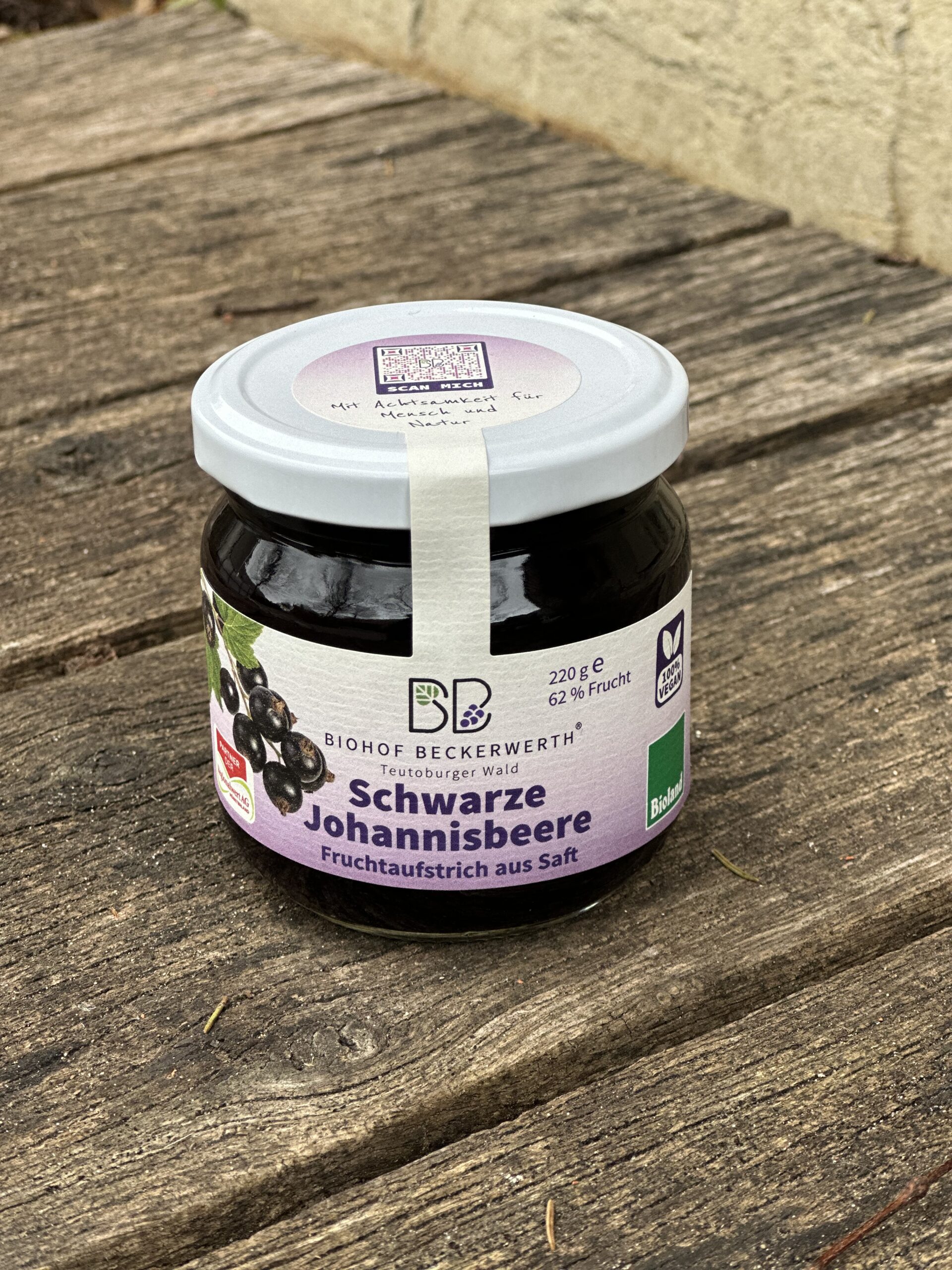 Schwarze Johannisbeere-Fruchtaufstrich aus Fruchtmark
